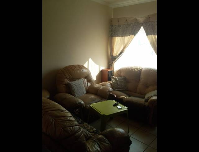 3 BEDROOM APARTMENT SOLD IN THE ORCHARDS